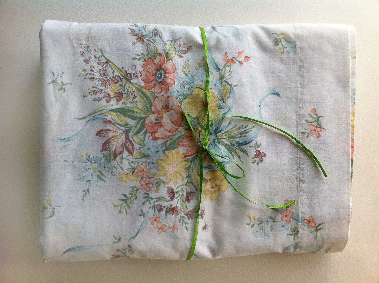 Vintage Twin Flat Sheet Simply Lovely
