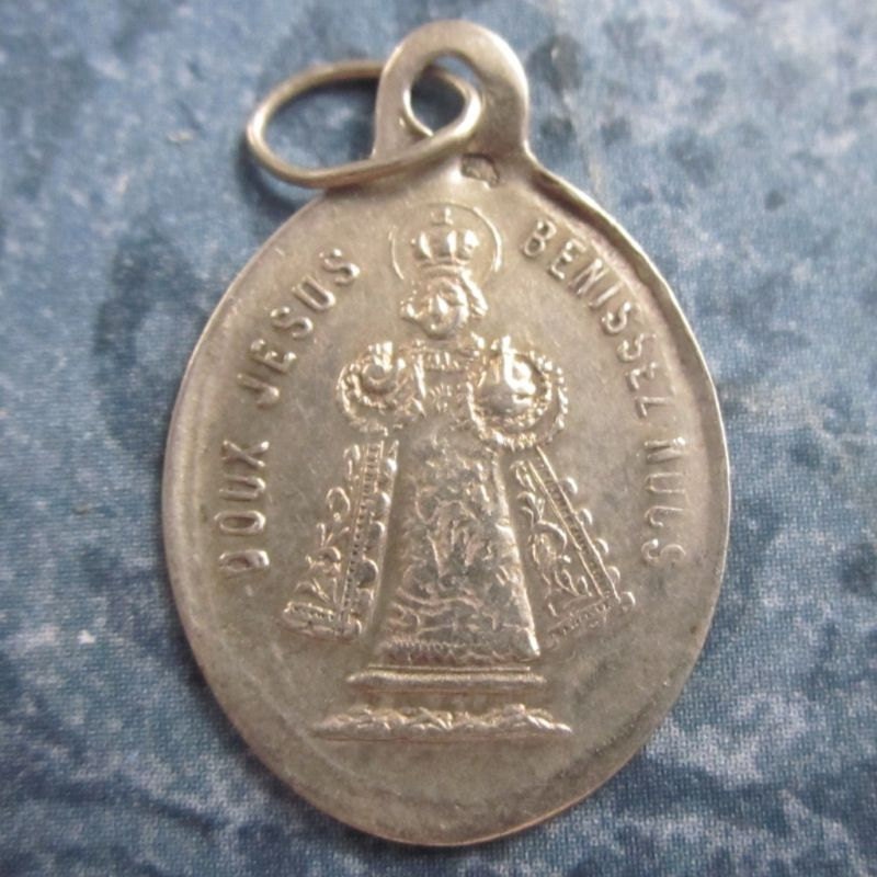 Holy Infant of Prague Antique Religious Sterling Medal on 18" sterling silver rolo chain