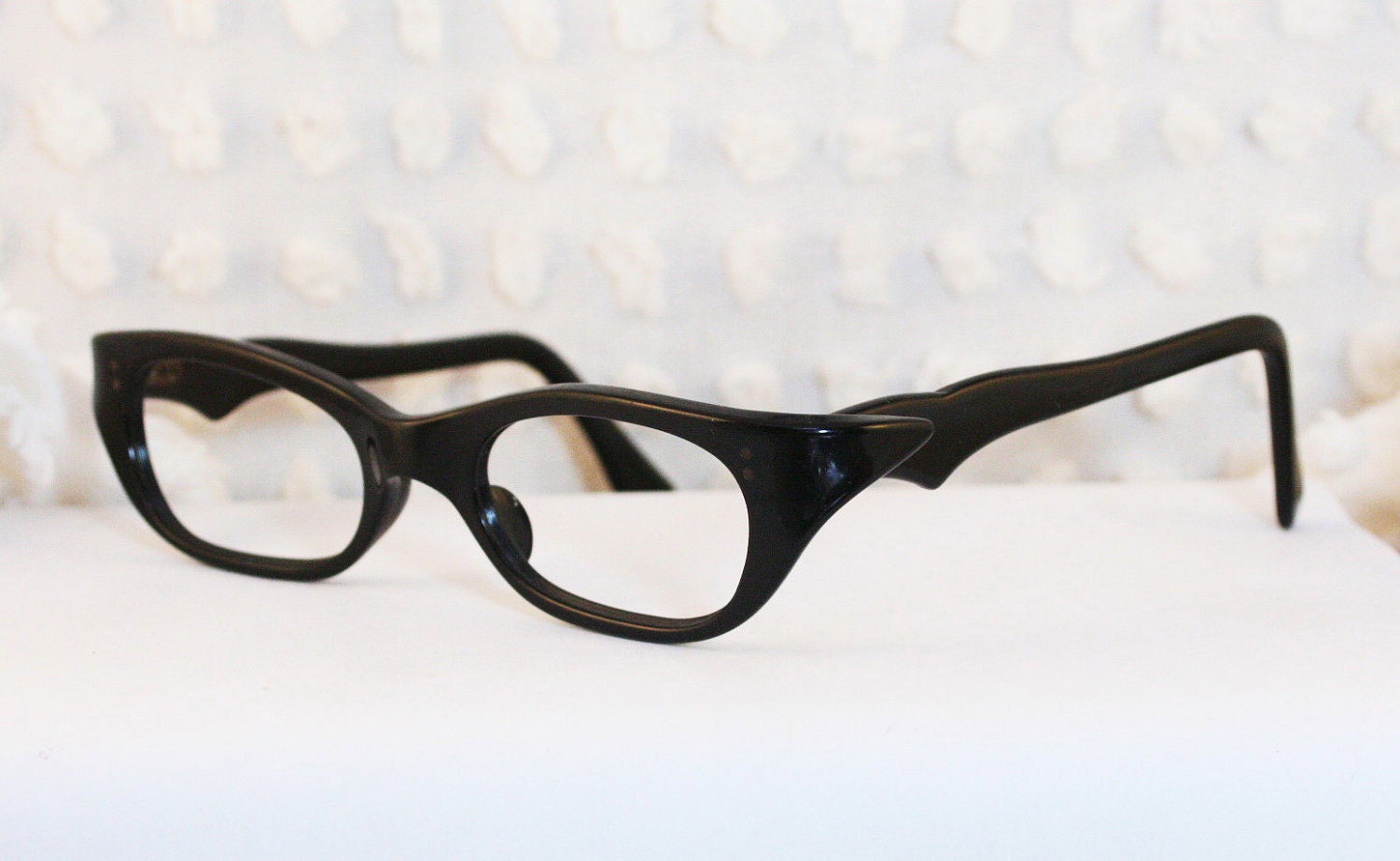 50s Cat Eye Glasses 1950's Horn Rim Eyeglasses Black Wrap Around 48/20 Optical Frame France