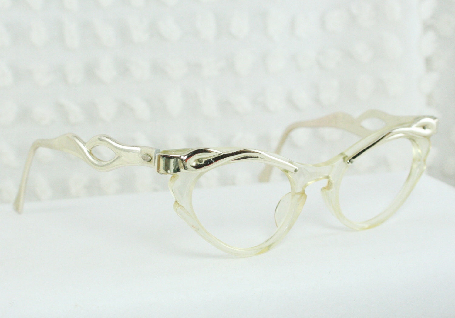 Vintage 50s Eyeglasses 1950s Cat Eye Glasses Aluminum Browline Clear Optical Frame 45/20