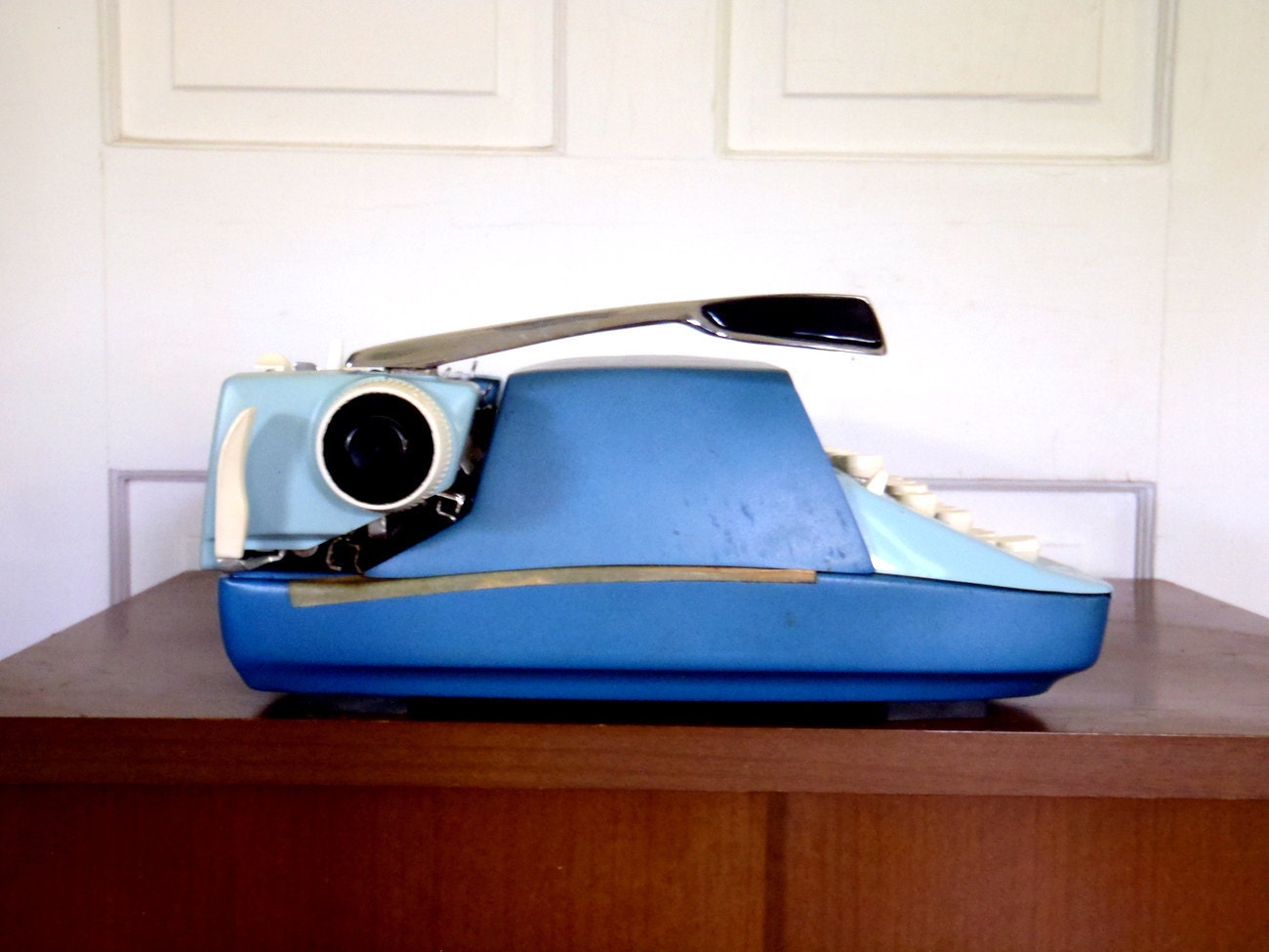 Working Antique Typewriter Smith Corona with case Two Tone Blue