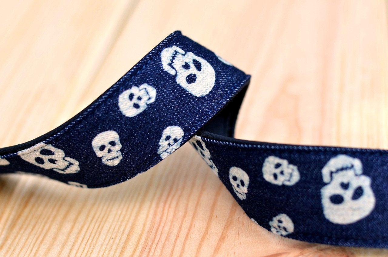 Black Romance Camera Strap for DSLR / SLR