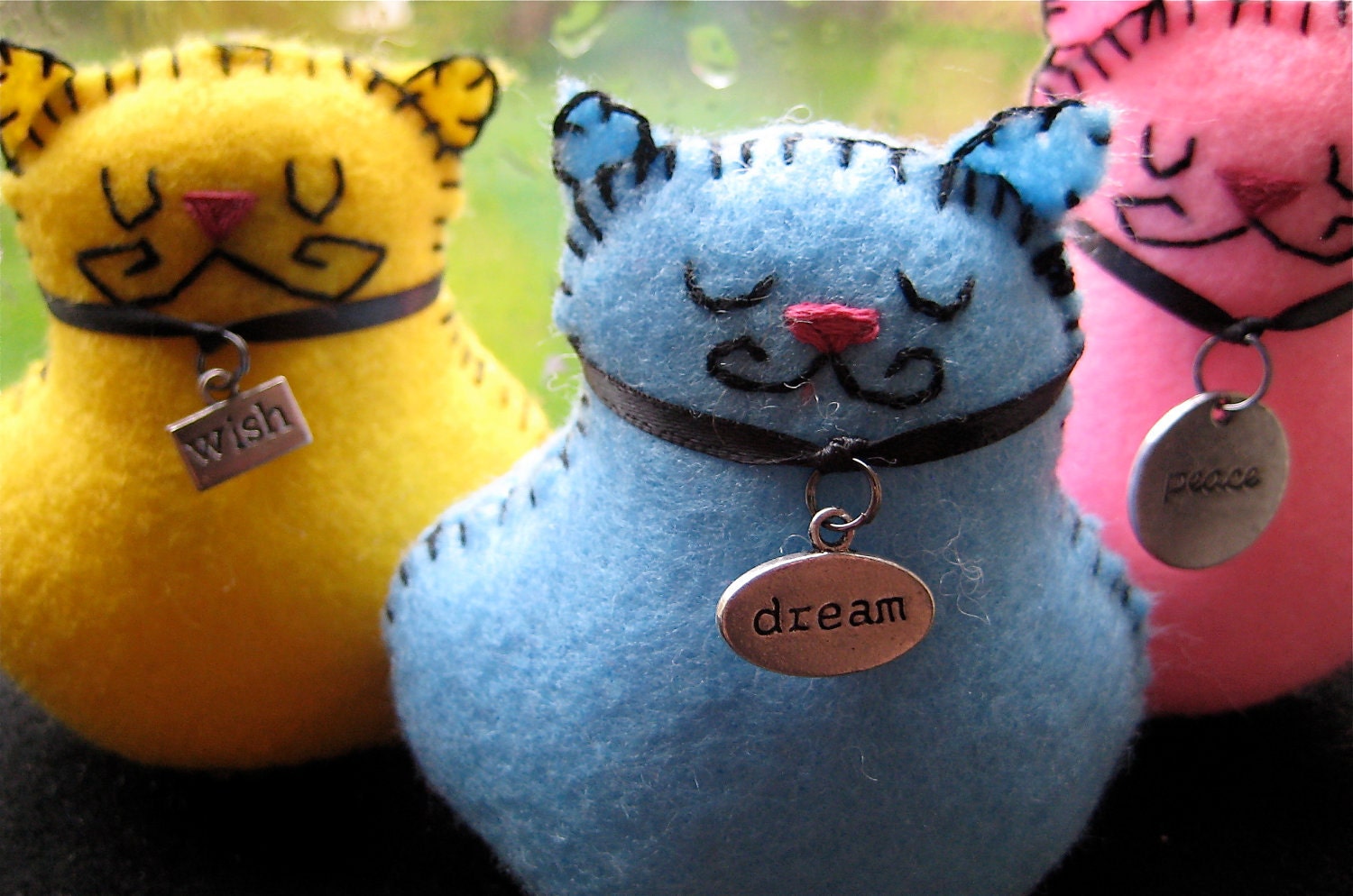 Felt Buddha Kitty with Inspiration Charm