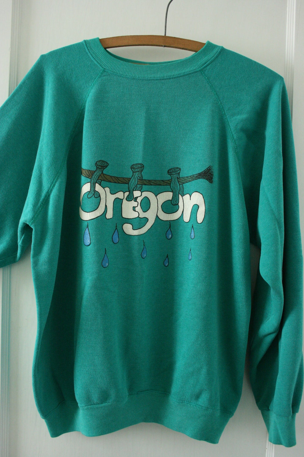 Vintage Sweatshirt Green Worn Hand Painted OREGON
