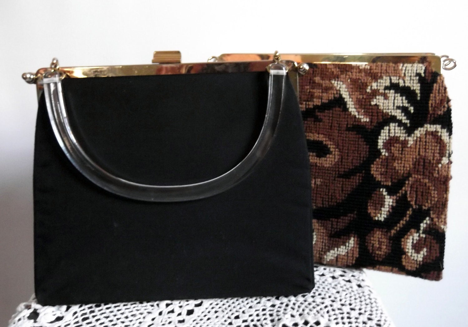 Vintage 1960s Needlepoint Handbag Lucite Handle Removable Covering