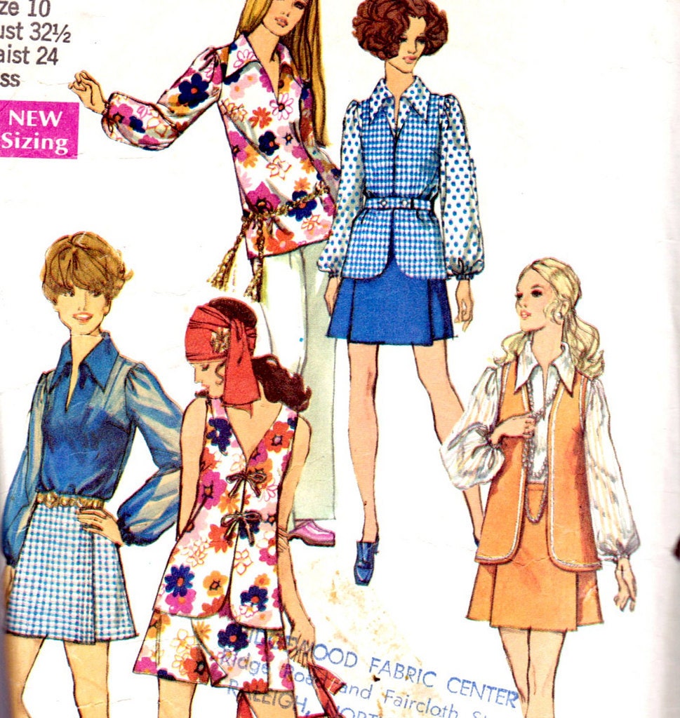 Vintage 70s Blouse, Vest, and Skort Sewing Pattern Simplicity 8694 Size 10 Bust 32.5 1970s