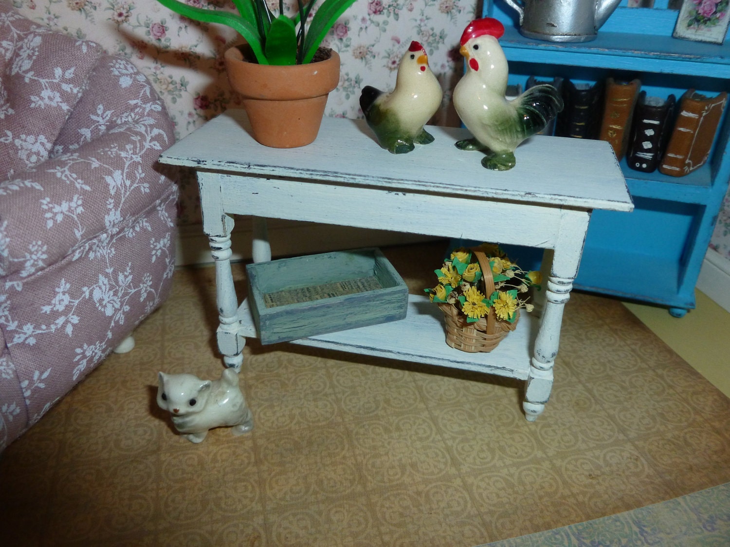 Shabby Chic Country Sofa Table for Dollhouse