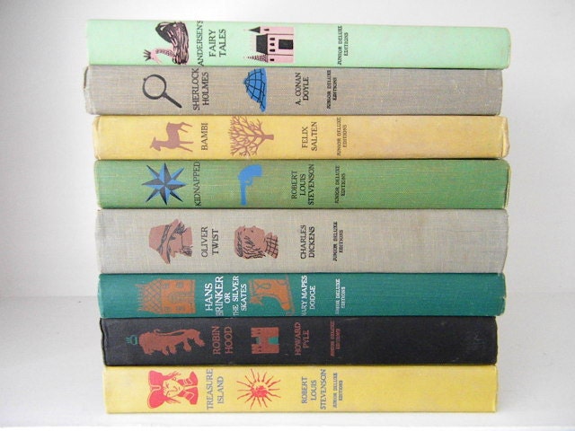 Vintage collection of 8 childrens books...junior deluxe...Oliver Twist..Sherlock Holmes...