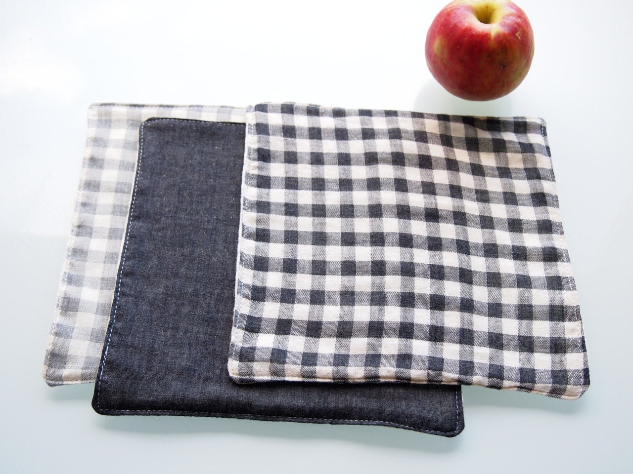 Set of 3 Face Washer / Handkerchief / Wipes - Monochrome