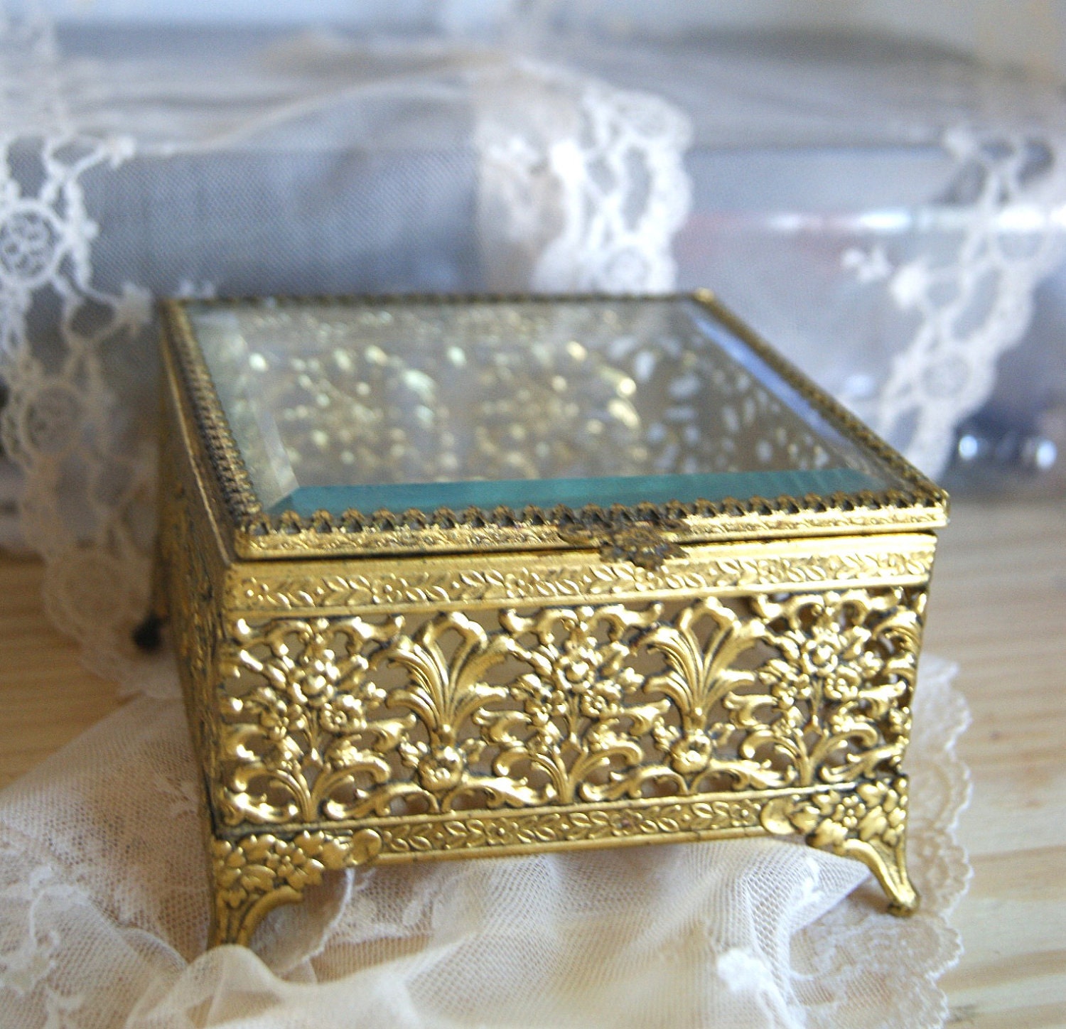 Vintage Gold Filigree Jewelry Box by AliviaRose on Etsy