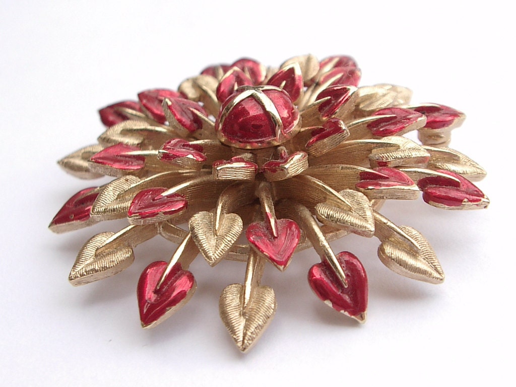 vintage jewelry Crown Trifari red flower brooch pin, red and gold enamel, 1960's jewelry, spring red fashion