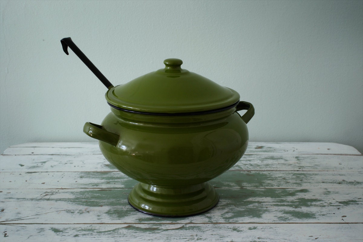 Green enamel soup tureen with its spoon