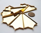 16 Vintage Triangular pendant findings in gold tone HC114