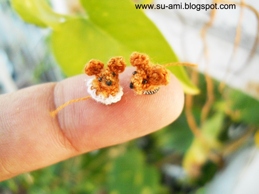 One Happy Couple, Super Tiny Brown Mice crochet miniatures collectibles toys, OOAK
