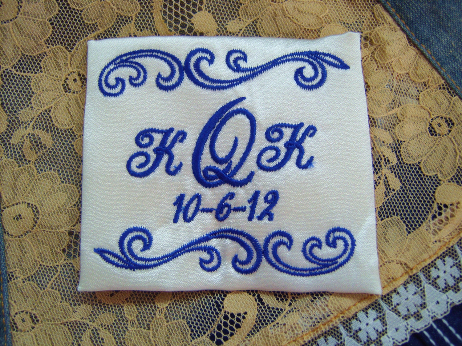 embroidered monogrammed wedding dress label w frame 1
