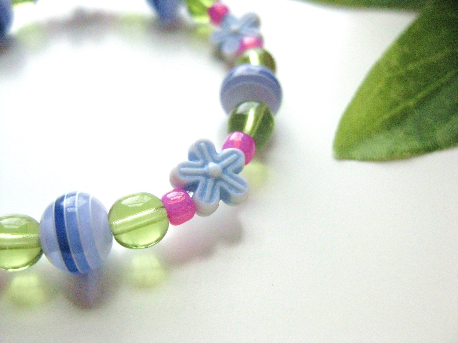 Girls Flower Bracelet, Beaded Stretch Bracelet, Blue Flowers, Large, GBL 177