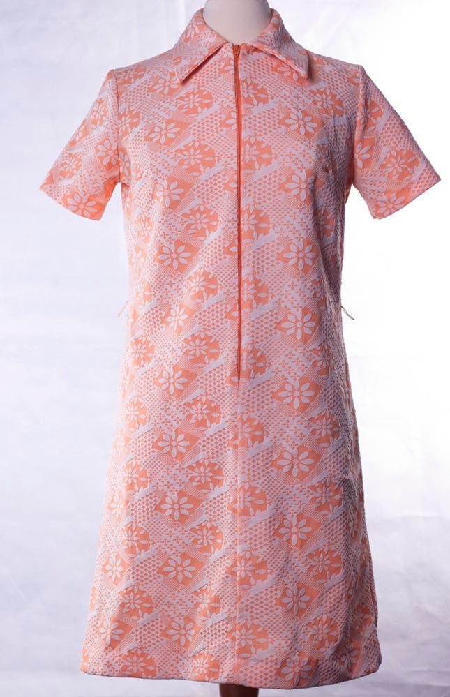 Vintage 60's/70's Peaches and cream granny sack dress