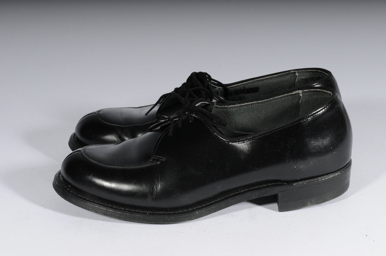 Woman Army Shoes Size 7