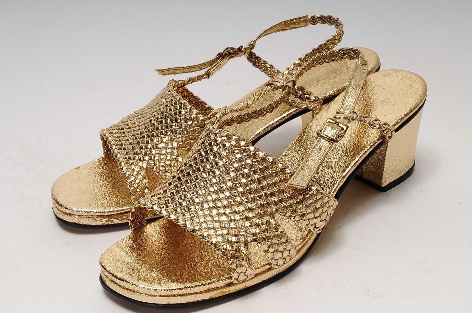 Gold Sandal Size 8 Woman's