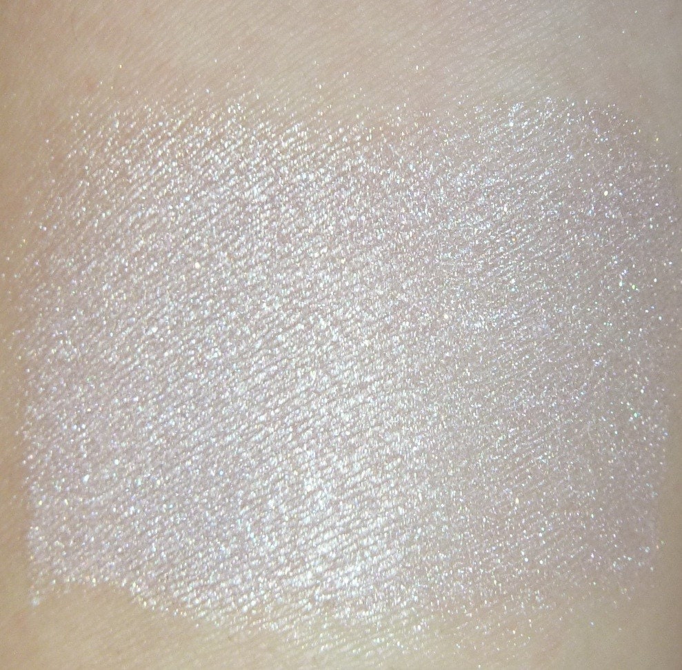 Lavender Mist - Muted Lavender Pigment Eyeshadow