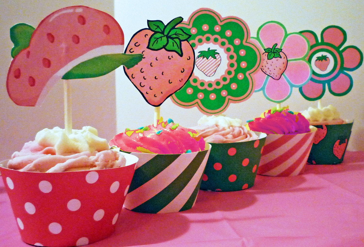 Strawberry Shortcake Cupcake Toppers and Wrappers Il_570xn