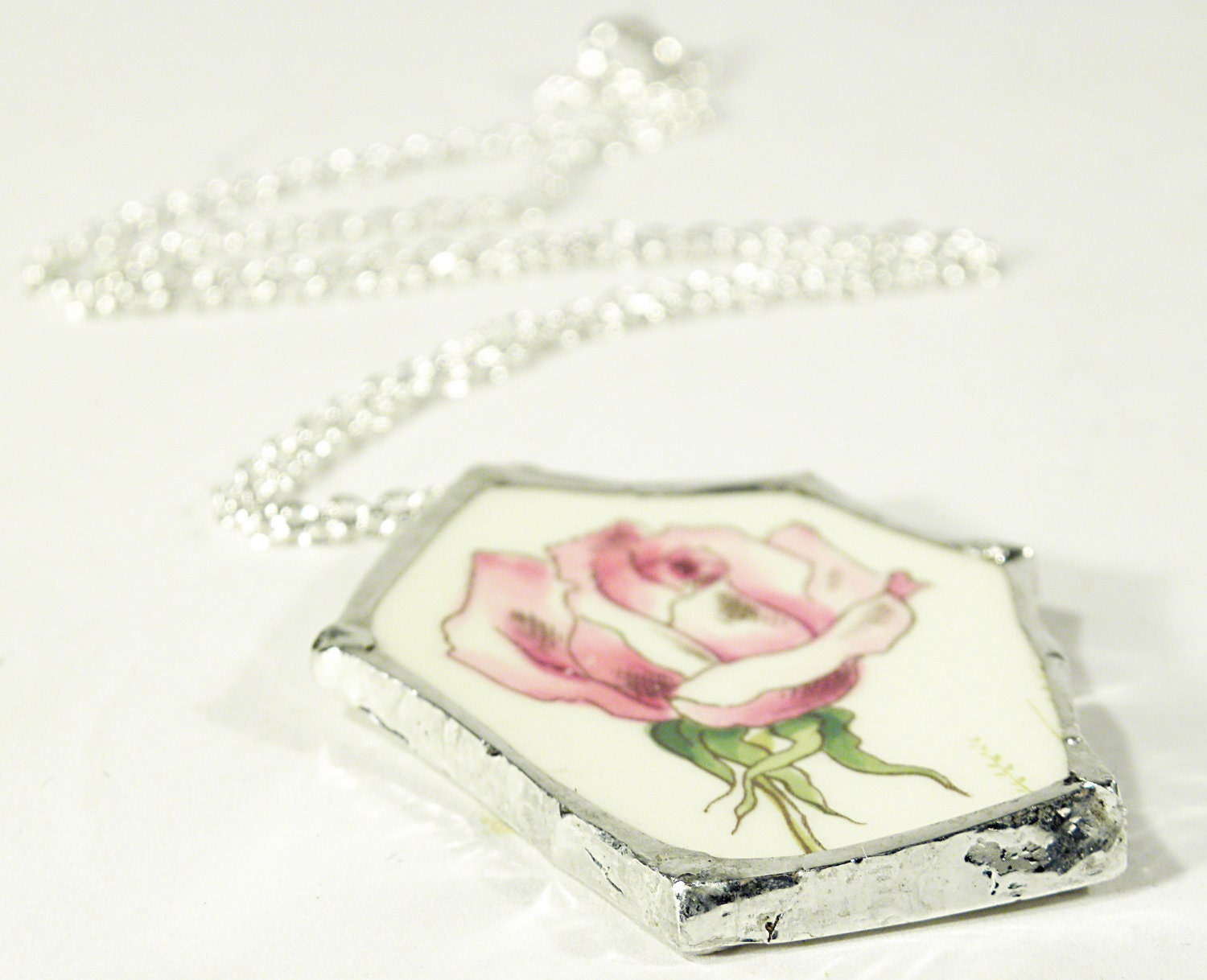 valentine's day rose . vintage plate ceramic chunk necklace . broken 1950s flower . the rose that never wilts