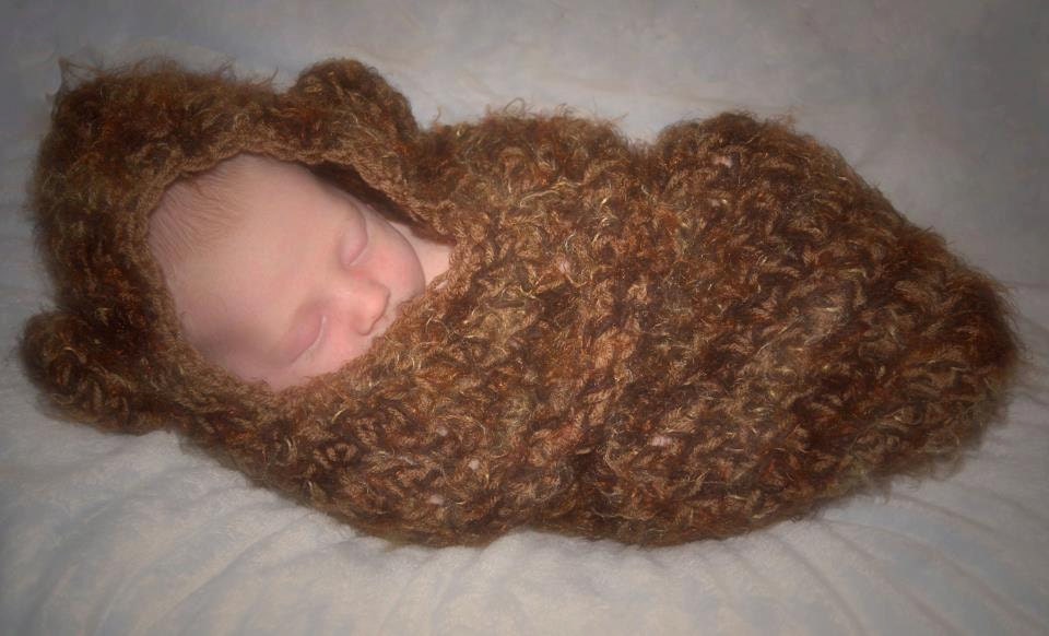 Baby swaddler- Crochet baby cocoon/ Photography prop/ 0-3 months/ Choose your colors/ Snuggly swaddle cocoon