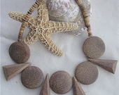 Vintage Wood Necklace Bib Necklace Chunky Bead Necklace Round Disk Necklace Statement Necklace Native Necklace Tan Necklace Oversize Necklac
