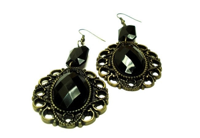 Vintage style earrings