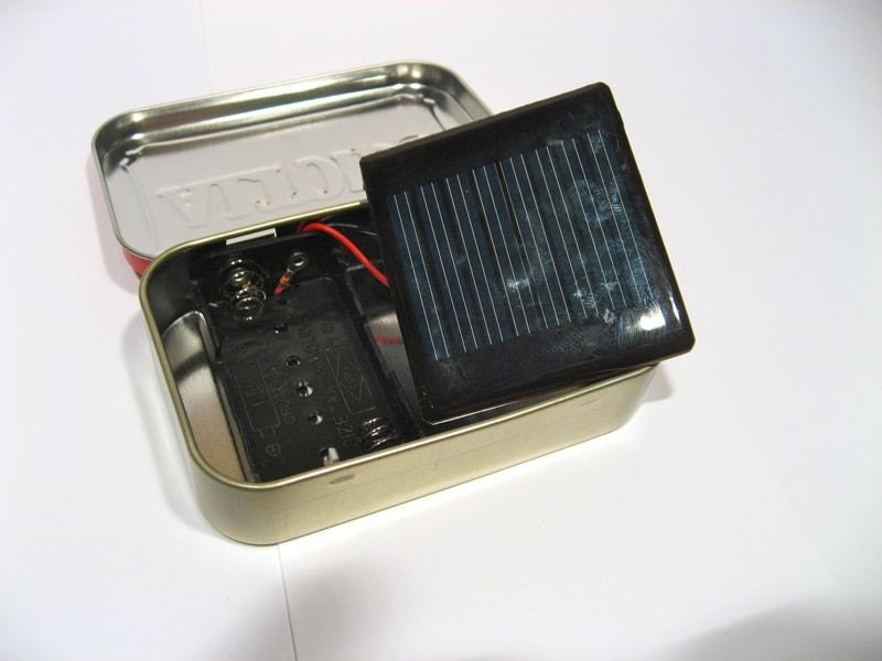 AA/AAA Altoids Solar Battery Charger