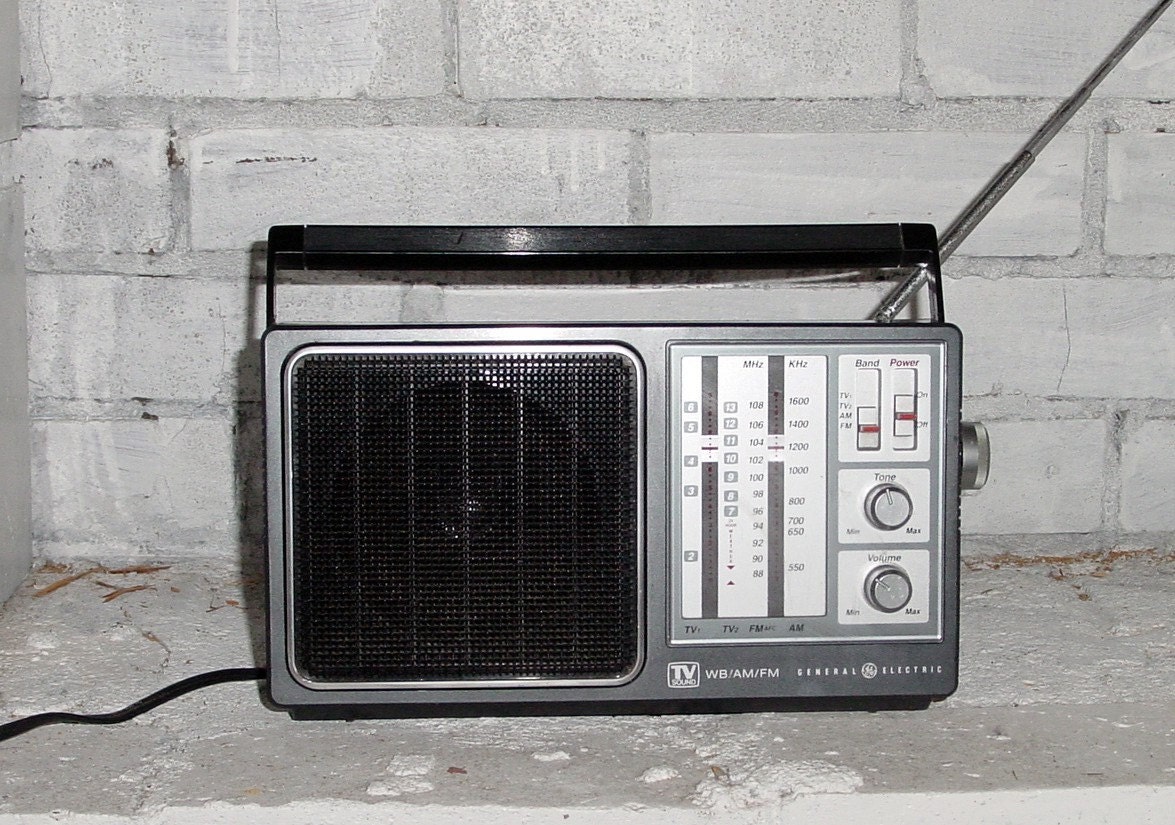 General Electric am fm radio with TV sound