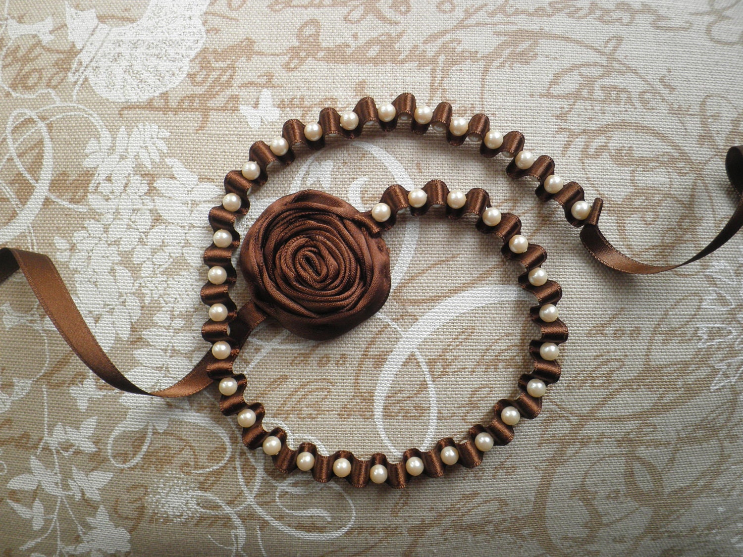 Ribbon necklace, with pearls and flower - Brown necklace with tiny ivory pearls and flower