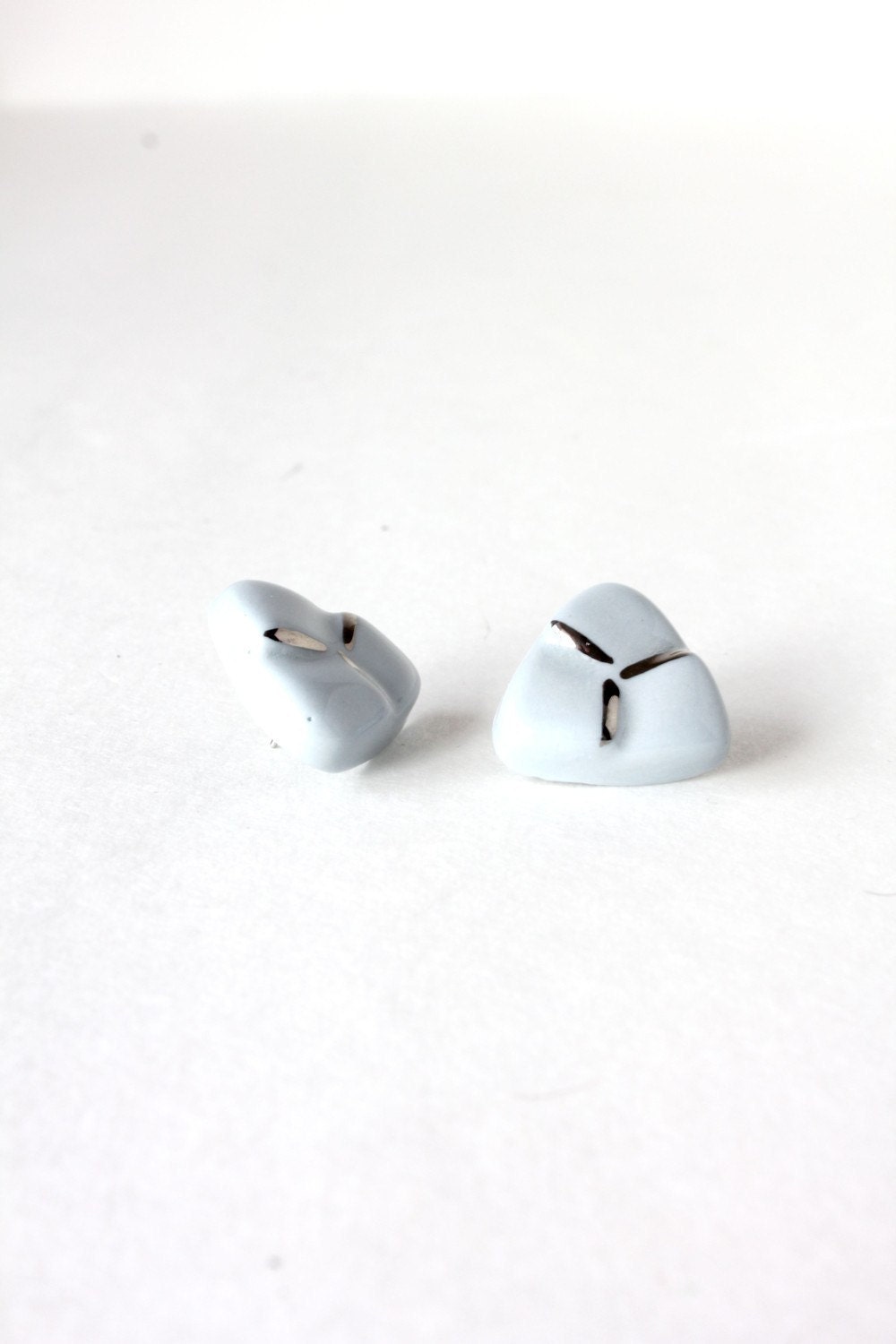 DOUBLE Sale:) Light blue triangles