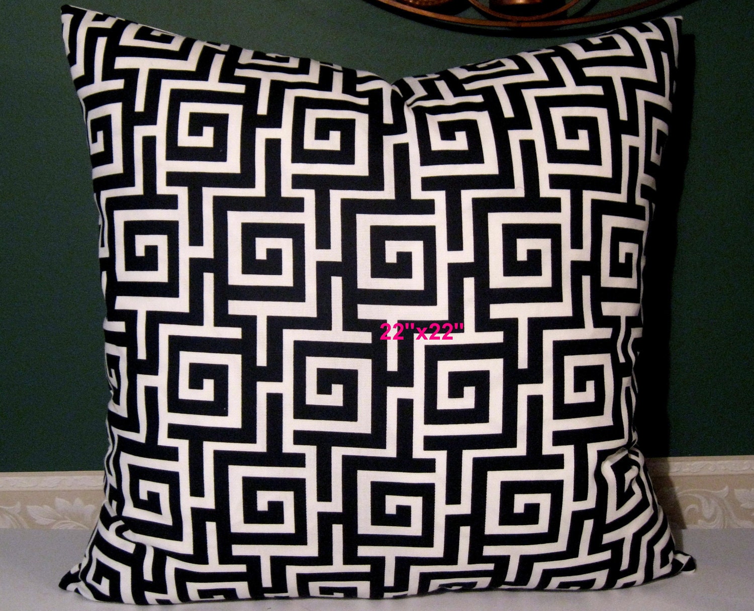 Swavelle/Mill Creek Indoor/Outdoor pillow cover Size 20"X 20"