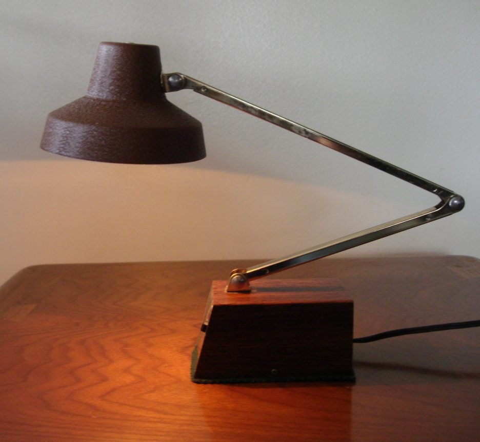 Tensor Lamp