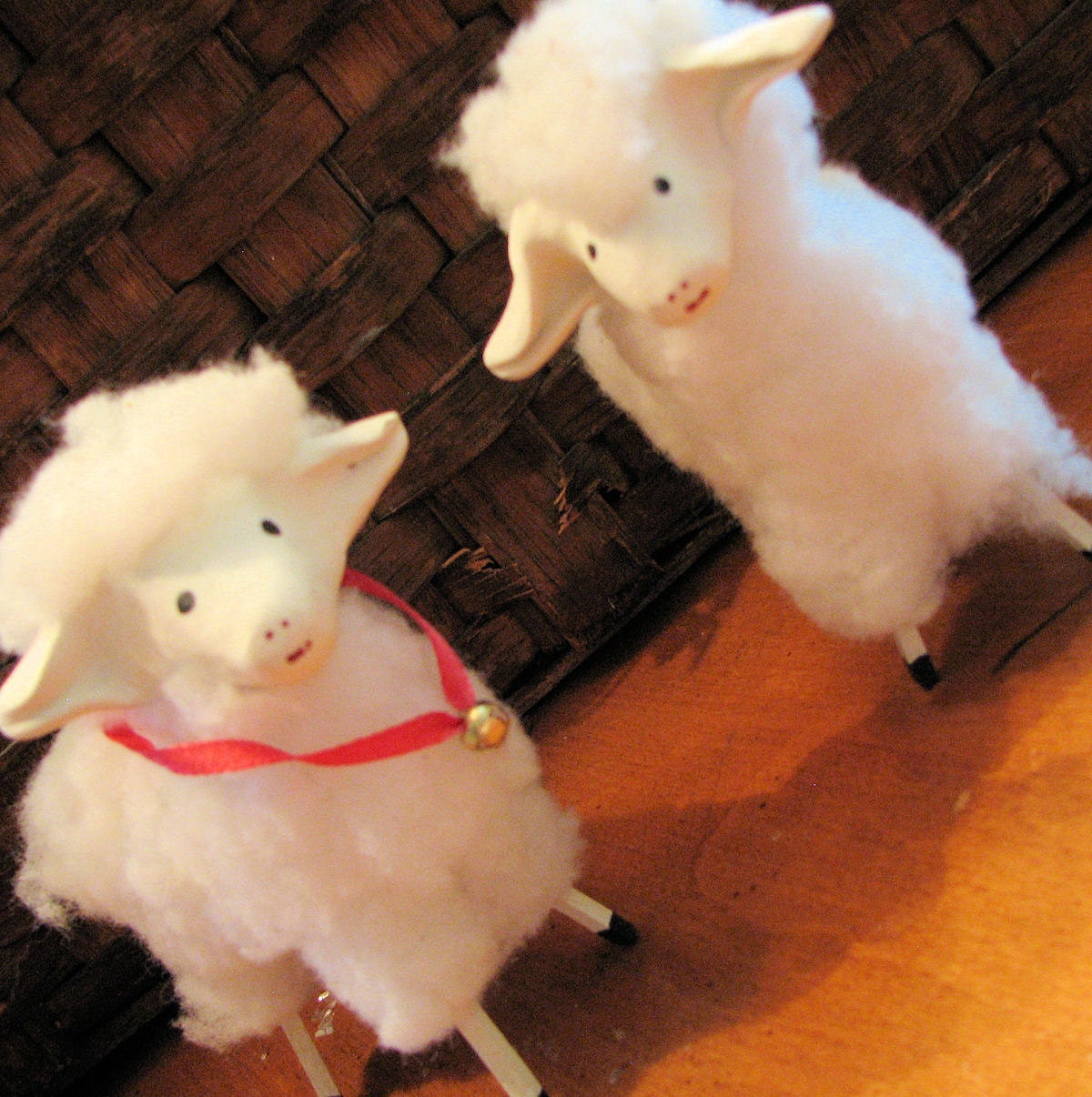 Antique Style Sheep