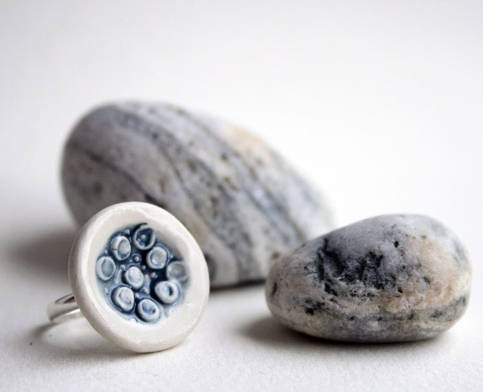 Womens Ring - ceramic - inky blue blobs - moon
