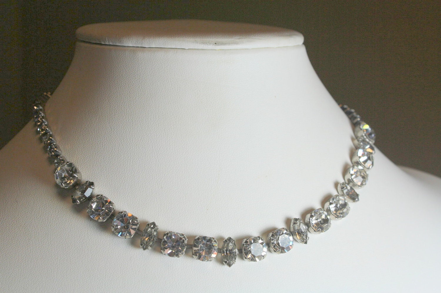 Sparkling Vintage Silver Metal and Clear Rhinestone Necklace Choker