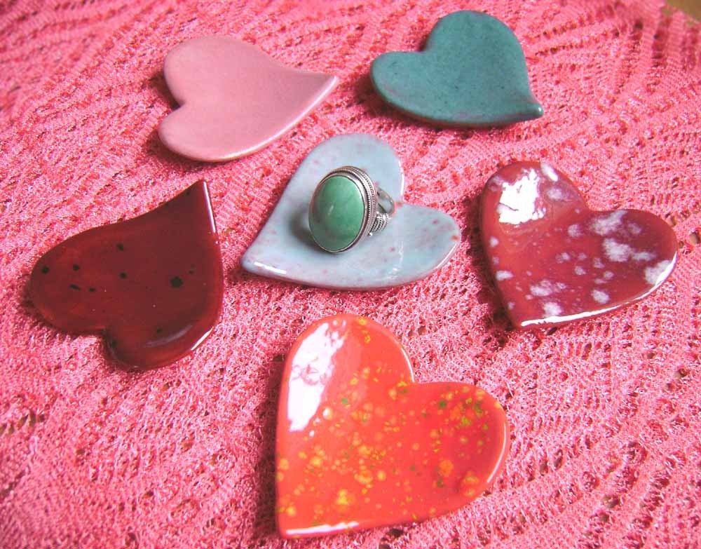Ceramic Tiny Heart Madge Dish, Wedding, bridal favor, catchall, jewelry, ring dish, home decor, teabag holder, spoon rest.