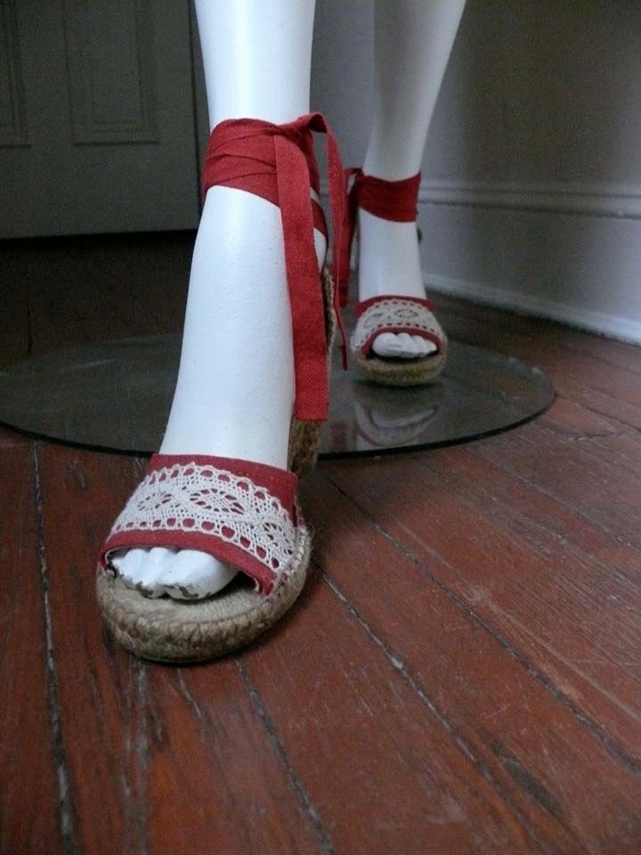 Vintage Red Spanish Wedge Espadrilles, Red Wedge Sandal, Lace Espadrilles Shoes Size 9 or 9.5, EU 40