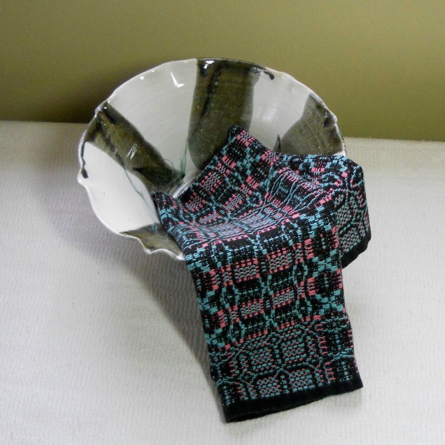 E204 Handwoven Table Runner or Dresser Scarf