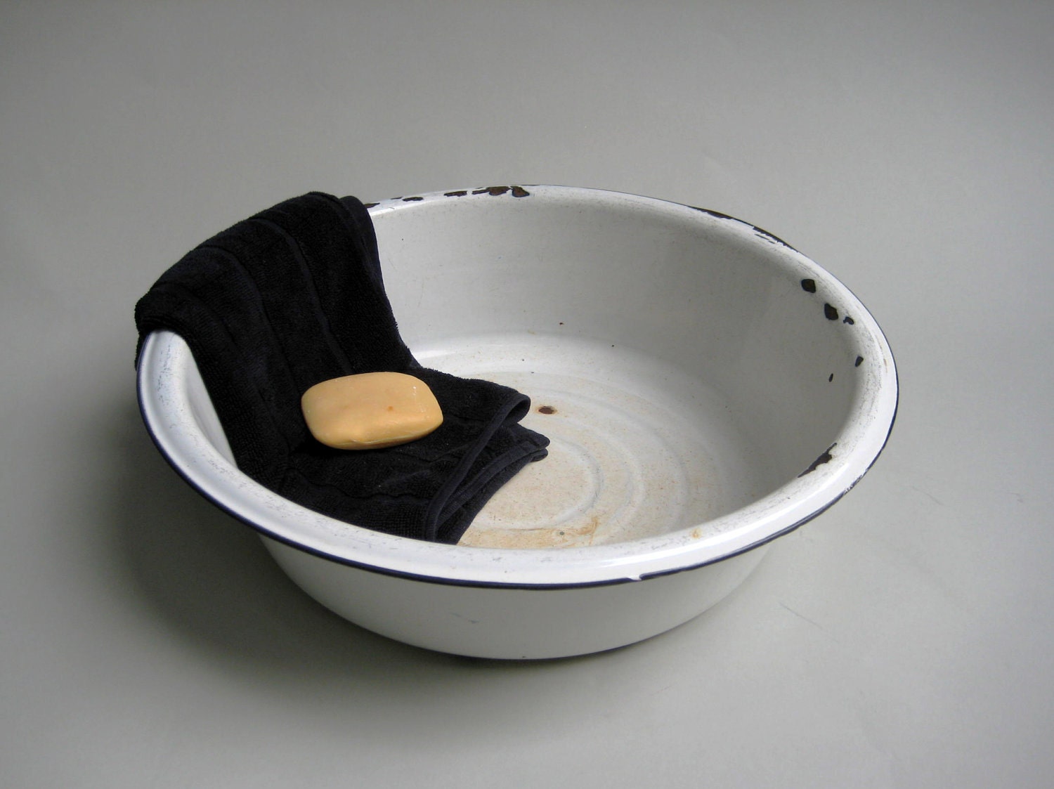 Enamelware Bowl, Kitchen Enamel Bowl, Vintage