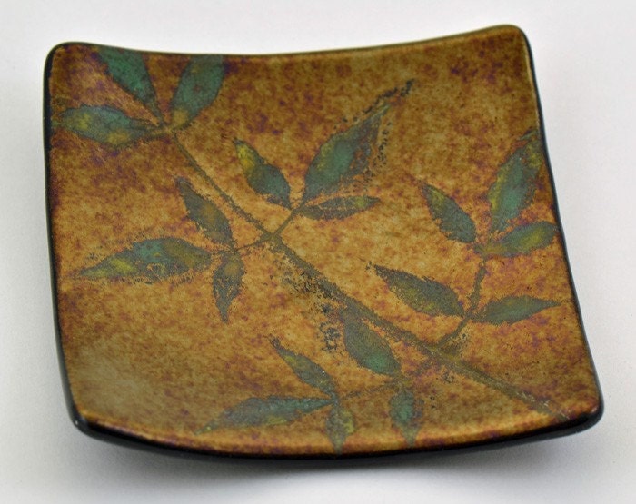 Leaf Design Fused Glass Plate