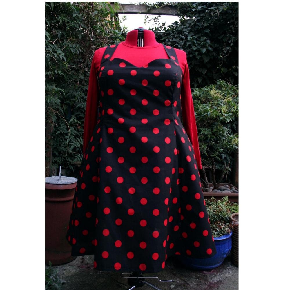 Plus size 50s rockabilly dress sweetheart neckline - any print any size