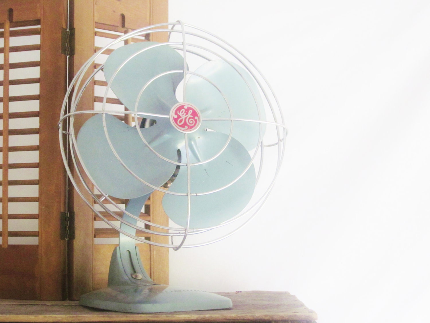 Vintage Mid Century Fan GE Aqua Red Bullet Fan Metal Industrial Beach Shabby Cottage Rustic Farmhouse Cabin Decor
