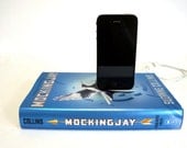 Mockingjay booksi for iPhone and iPod - The Hunger Games Series
