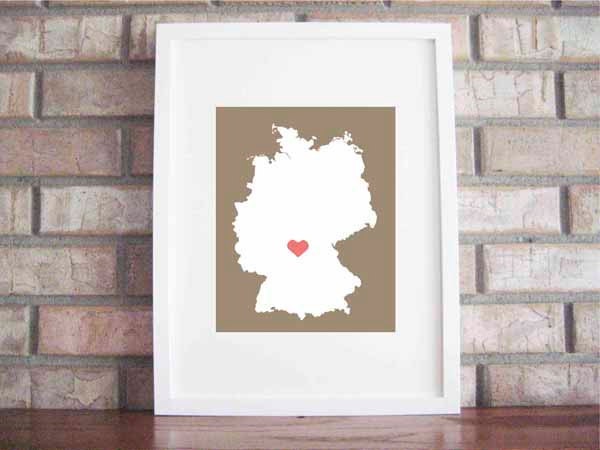 Customize Your Home is Where the Heart Is International 5 x 7