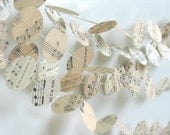 Vintage Music Sheet Paper Circle Garland, Wedding Garland,  Music Sheet Circle Garland, Wedding Decoration, Upcycled Paper Garland 20 FT