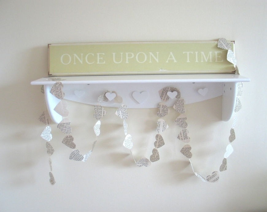 Paper Heart Garland, Paper Bunting, Upcycled Romance Novel, Wedding Paper Garland, Eco Wedding, Paper Decoration, 10 FT