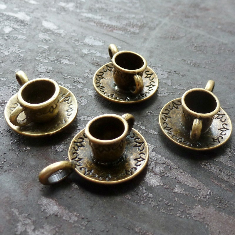 Wholesale Lot 4pcs Steampunk Alice in Wonderland necklace pendant charm tea cup tea time party  58 antique  jewelry
